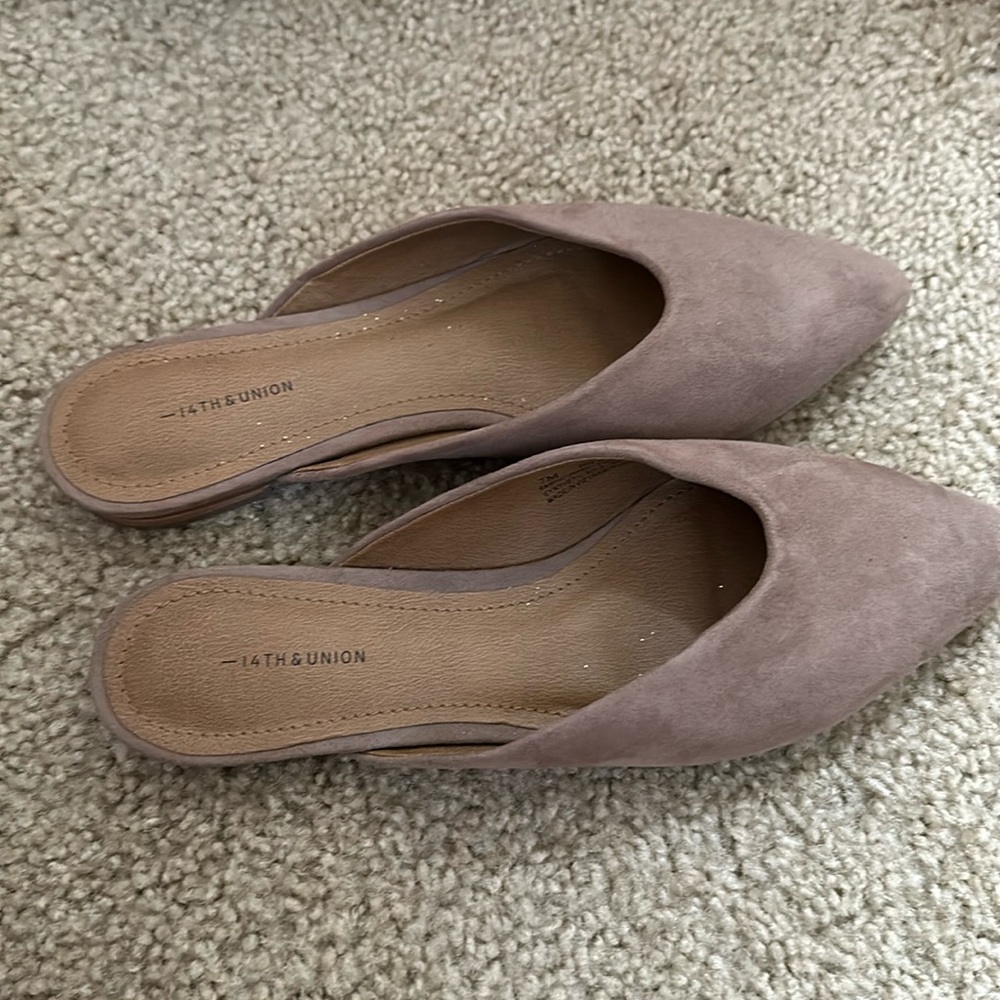 14 TH Union women shoes.